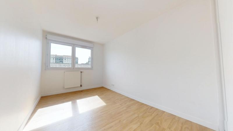 Appartement - 92 m² - 4 pièces
