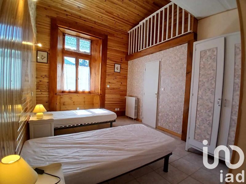 Maison - 354 m² - 12 pièces