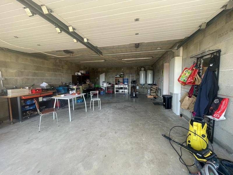 Villa - 384 m² - 8 pièces