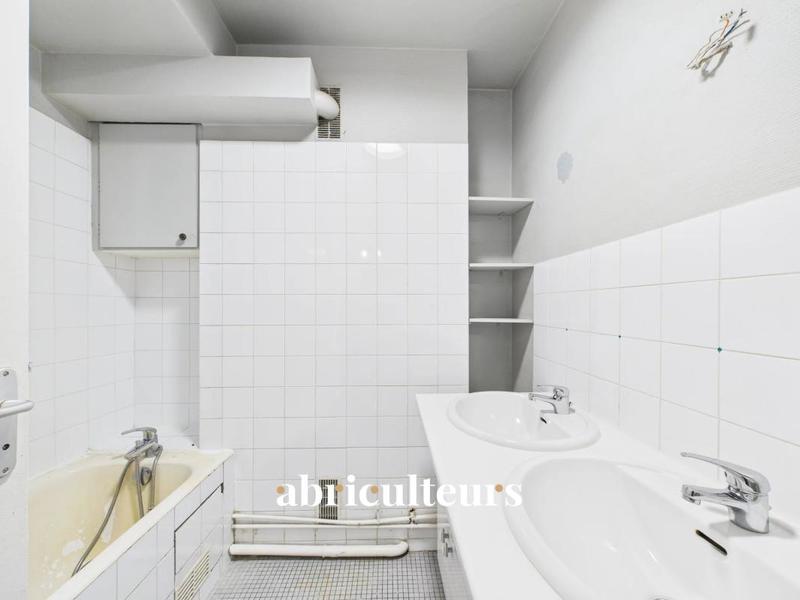 Appartement ancien - 86 m² - 4 pièces