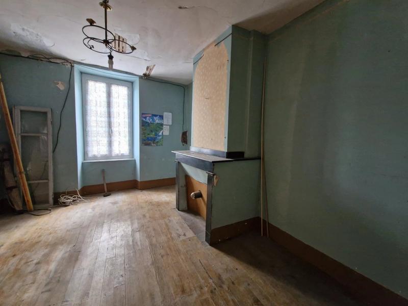 Maison - 200 m² - 7 pièces