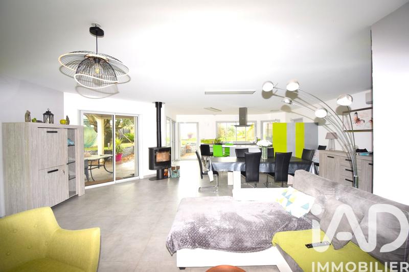 Maison - 141 m² - 8 pièces