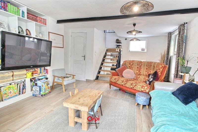 Maison - 109 m² - 6 pièces