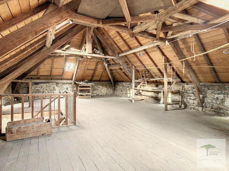 Maison - 180 m² - 8 pièces