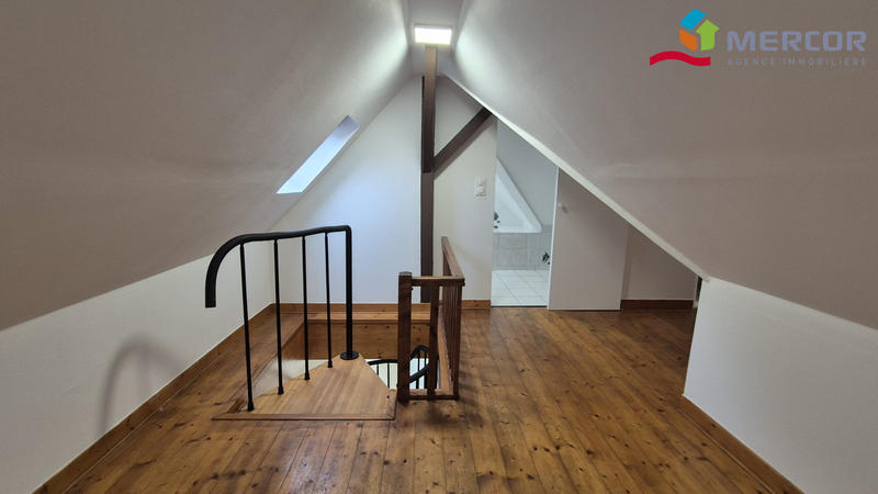 Maison - 98 m² - 6 pièces