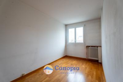 Appartement - 75 m² - 4 pièces