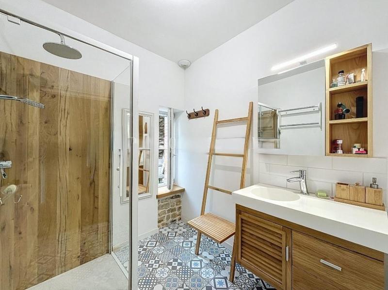 Propriété - 440 m² - 22 pièces