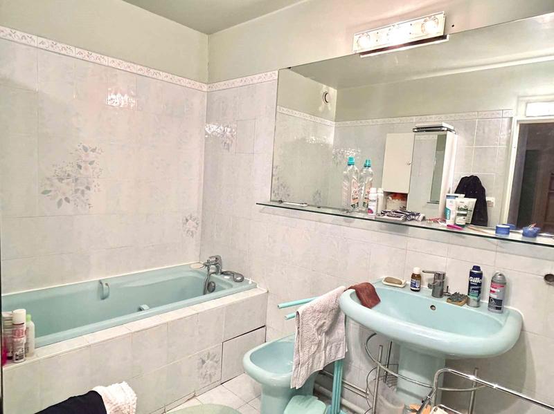 Appartement - 81 m² - 4 pièces