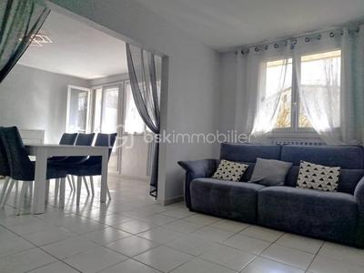 Appartement - 92 m² - 5 pièces