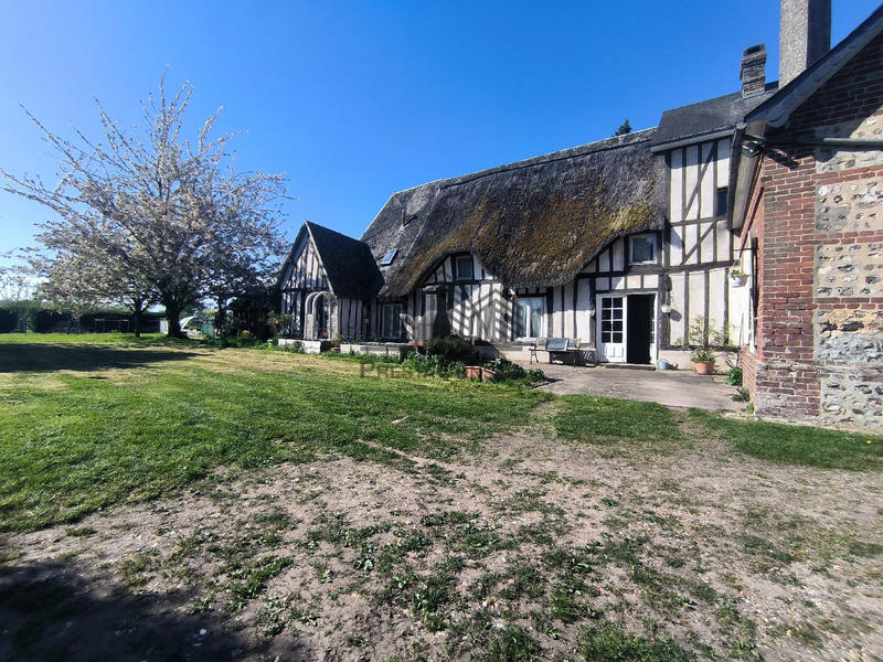 Maison - 208 m² - 9 pièces