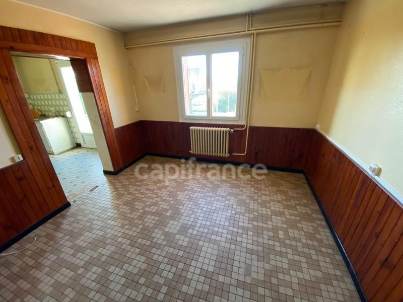 Maison - 89 m² - 6 pièces