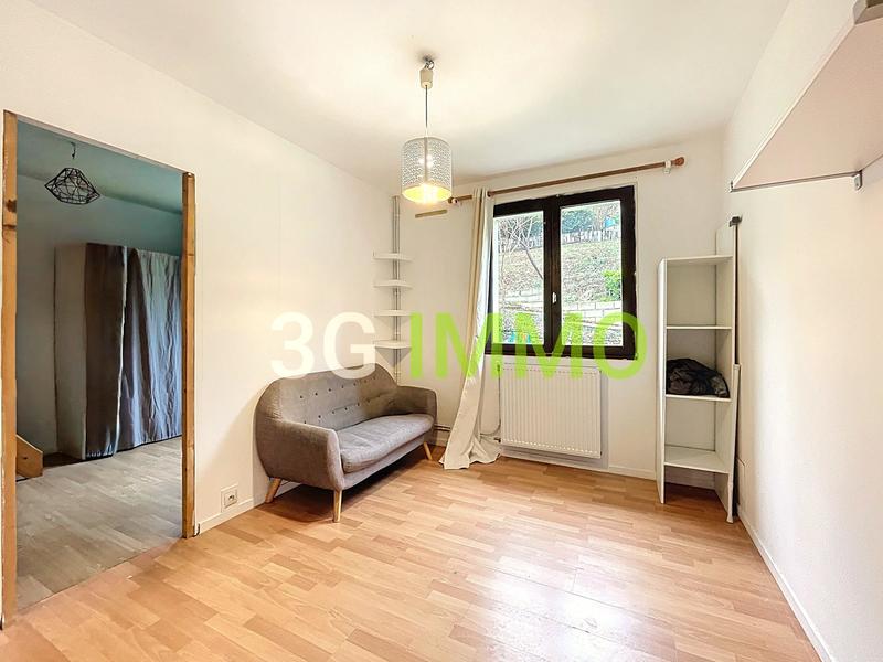 Maison traditionnelle - 172 m² - 9 pièces