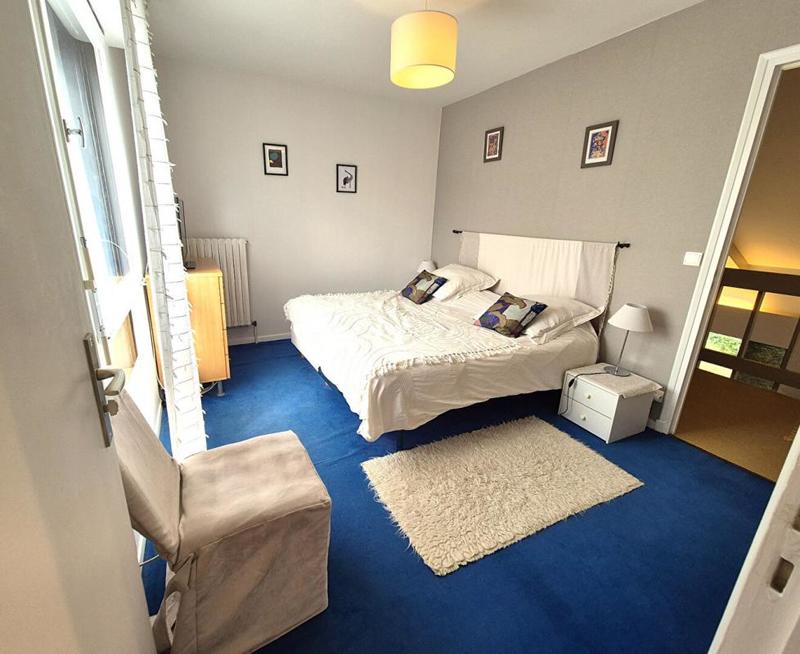 Maison - 245 m² - 9 pièces