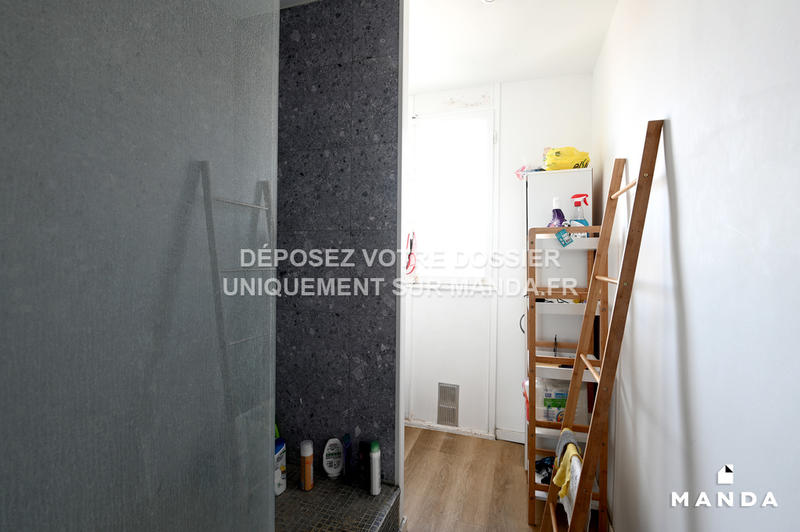 Chambre - 10 m² - 4 pièces