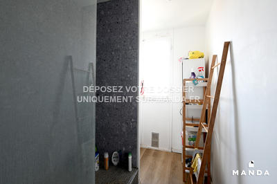 Chambre - 10 m² - 4 pièces