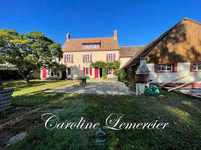 Maison - 245 m² - 8 pièces