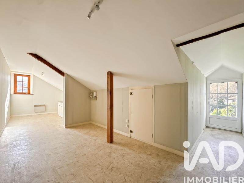 Maison - 256 m² - 10 pièces