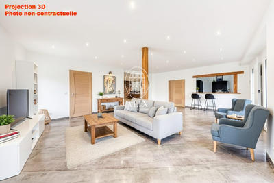 Maison traditionnelle - 246 m² - 8 pièces