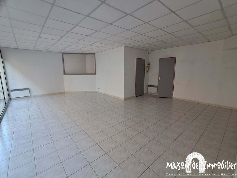 Local commercial - 44 m² - 1 pièce