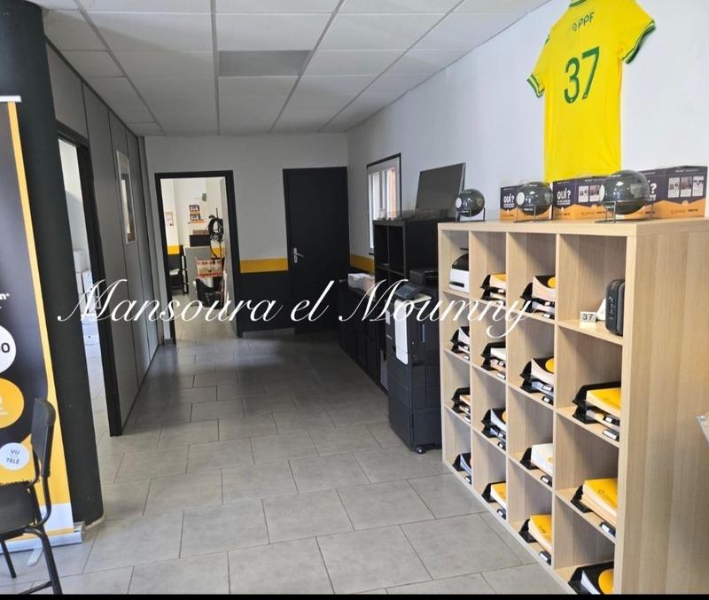 Bureau - 700 m² - 6 pièces