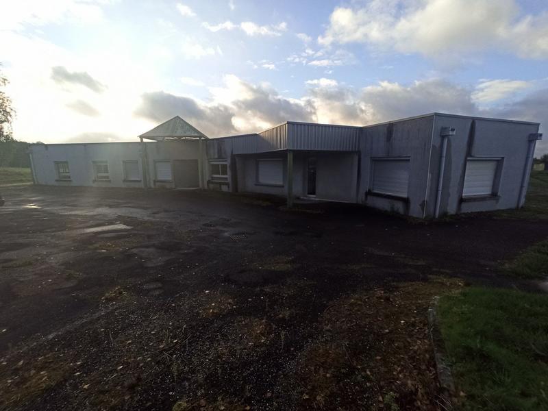 Local commercial - 1 306 m²