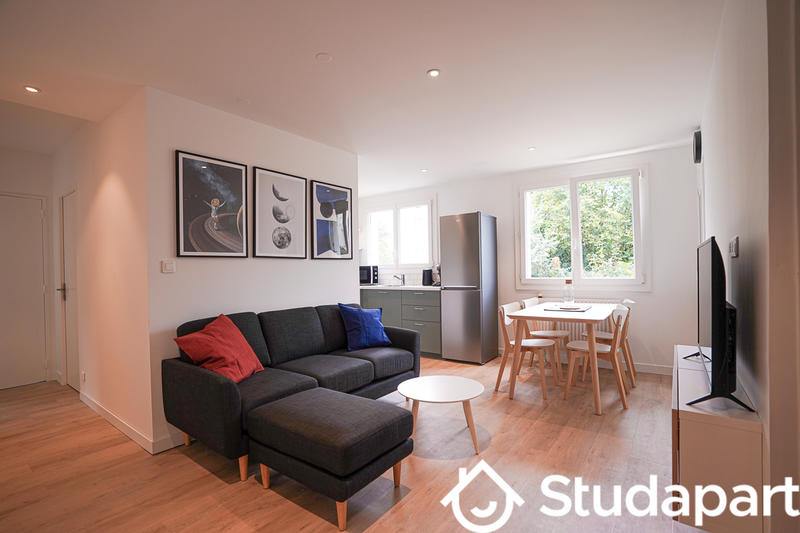 Chambre - 10 m² - 1 pièce