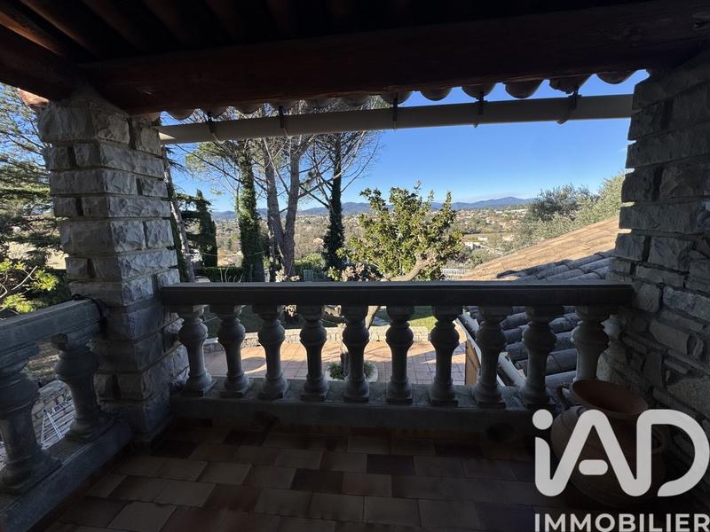 Maison - 197 m² - 7 pièces