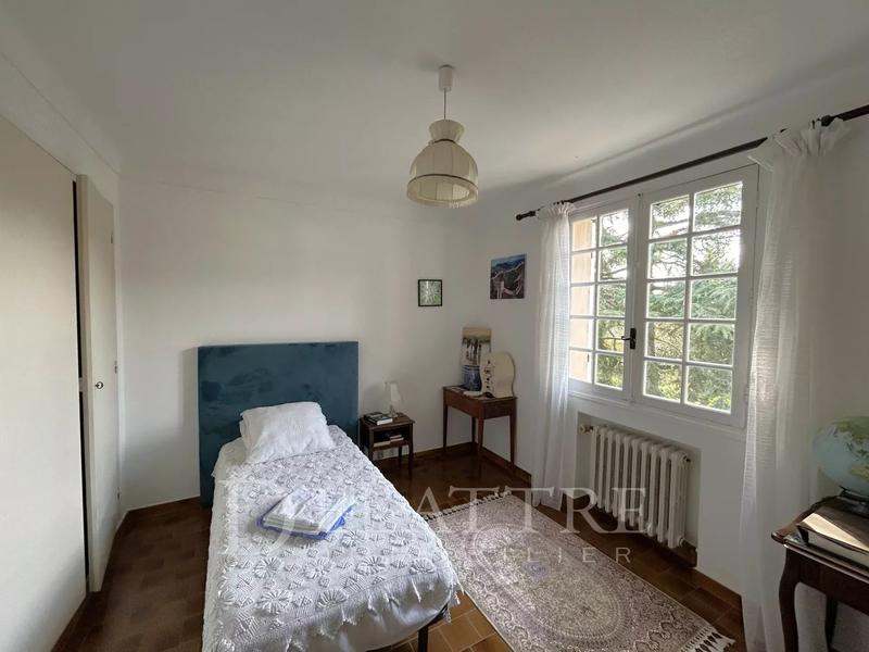 Villa - 170 m² - 5 pièces