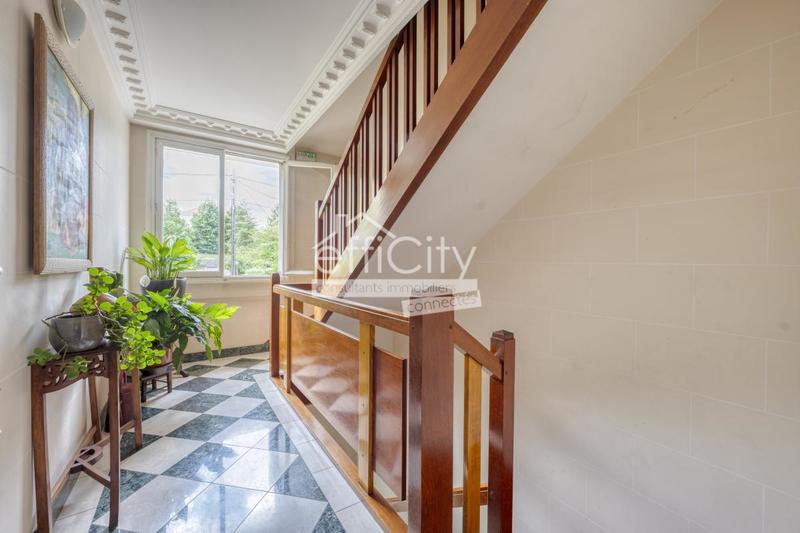 Appartement - 95 m² - 4 pièces