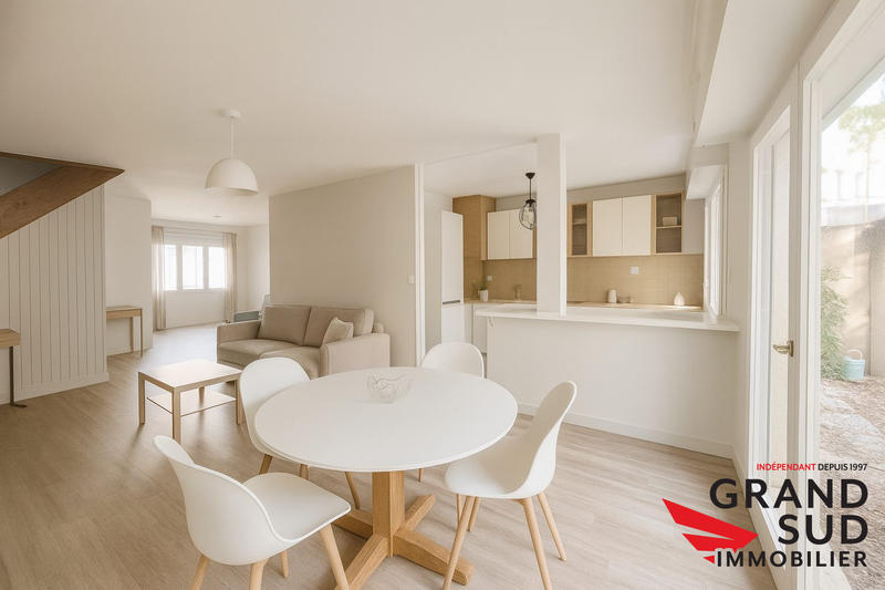 Maison - 98 m² - 4 pièces