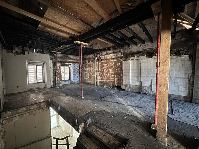 Immeuble - 239 m² - 10 pièces