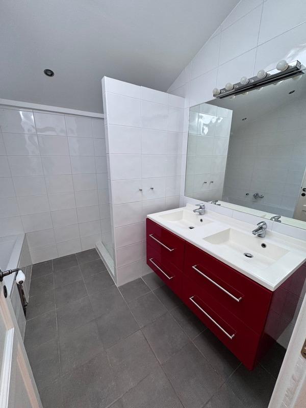 Maison de village - 70 m² - 3 pièces