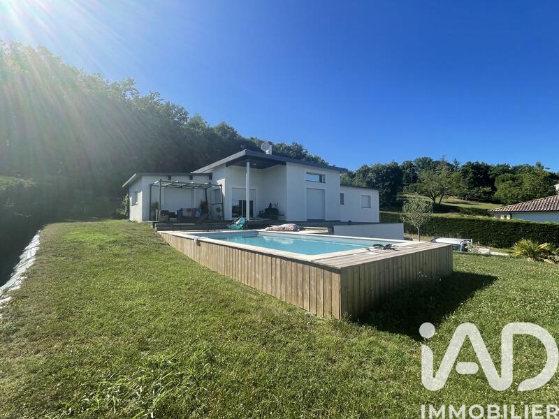 Maison de maîtres - 180 m² - 5 pièces