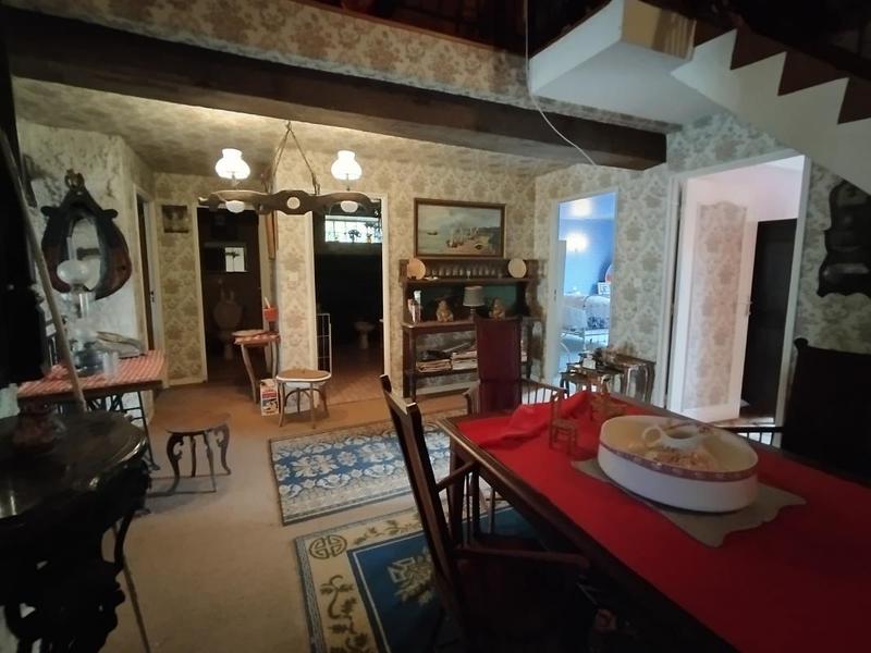 Maison de village - 200 m² - 9 pièces