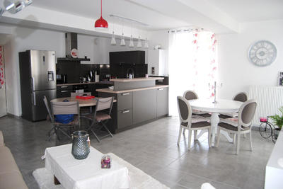 Appartement - 101 m² - 5 pièces