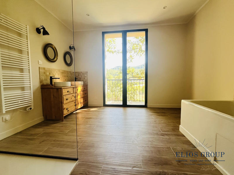 Villa - 310 m² - 10 pièces