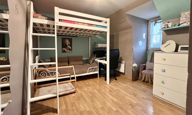 Maison - 148 m² - 7 pièces