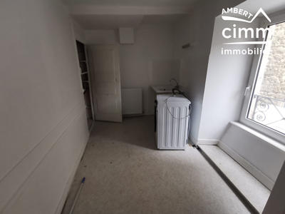 Maison - 220 m² - 8 pièces