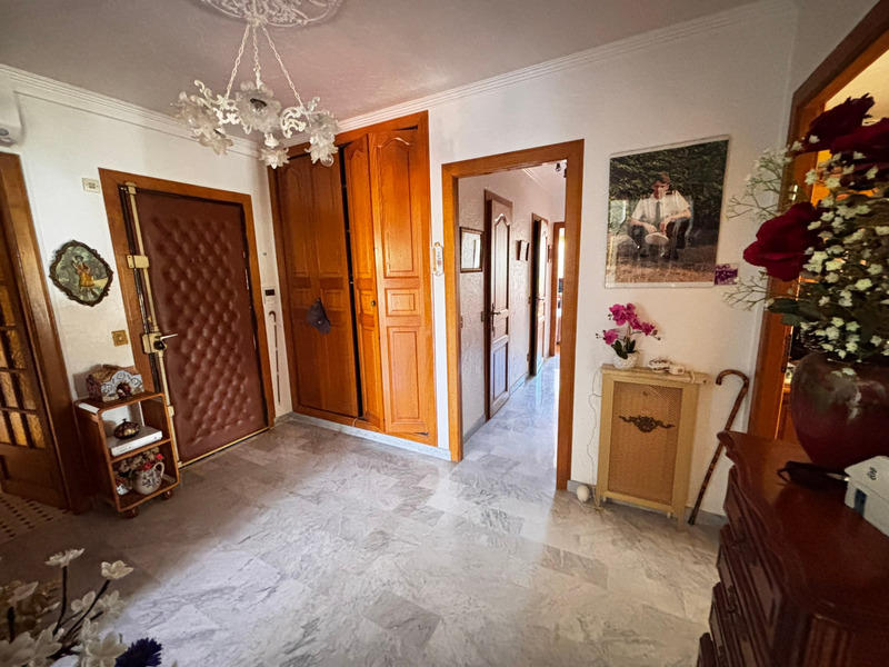 Appartement - 82 m² - 4 pièces