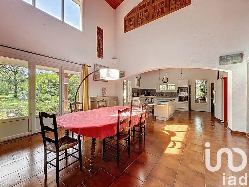 Maison de campagne - 250 m² - 6 pièces