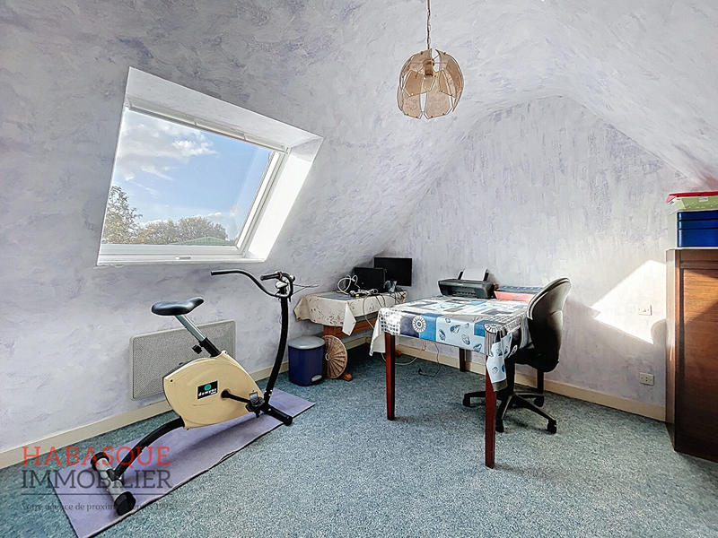 Maison - 104 m² - 6 pièces