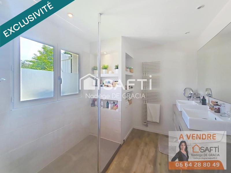 Maison - 180 m² - 6 pièces