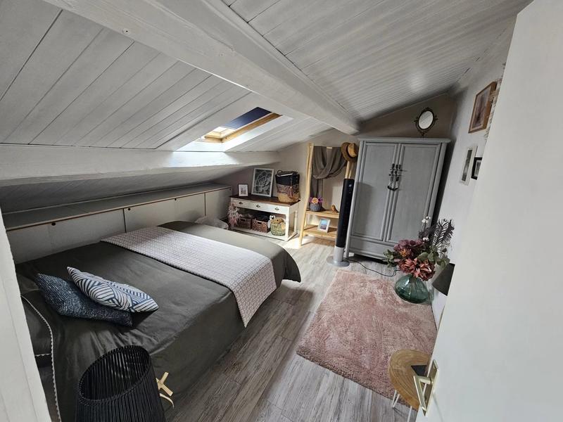 Immeuble - 243 m² - 10 pièces