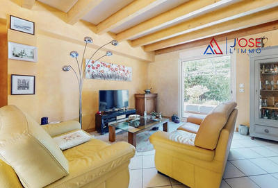 Maison traditionnelle - 118 m² - 6 pièces