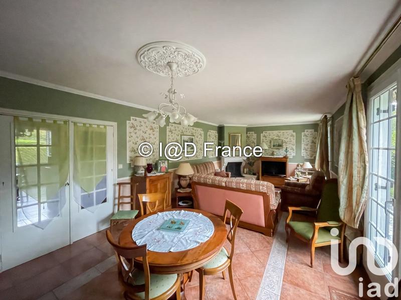 Maison - 160 m² - 8 pièces
