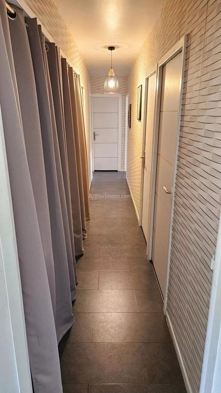 Maison - 93 m² - 5 pièces