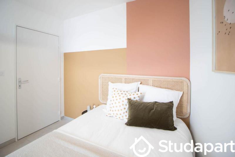 Chambre - 10 m² - 1 pièce