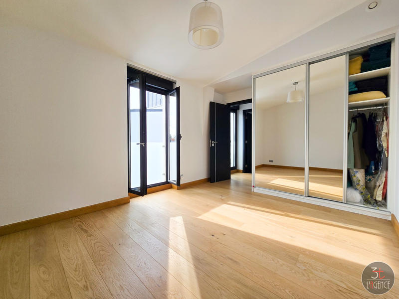 Maison contemporaine - 146 m² - 5 pièces