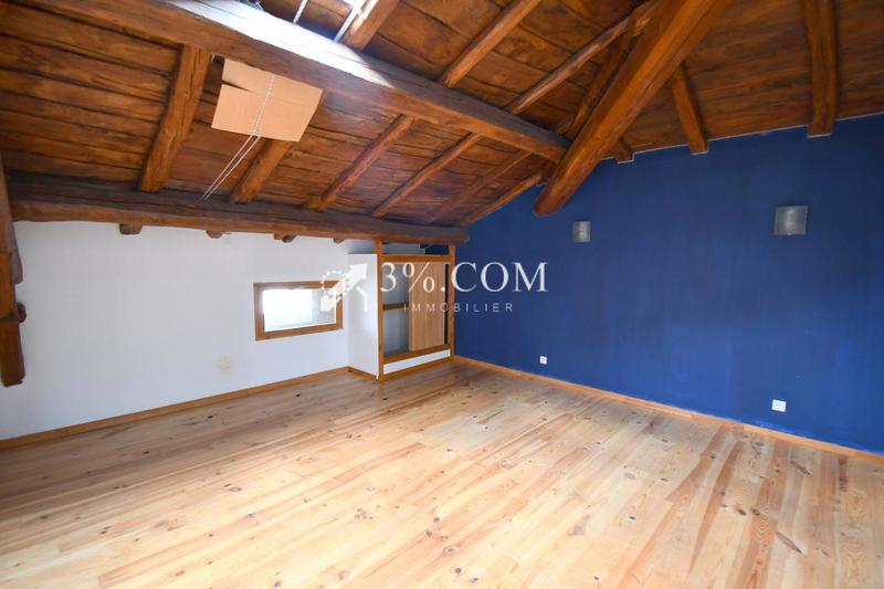 Maison - 250 m² - 8 pièces