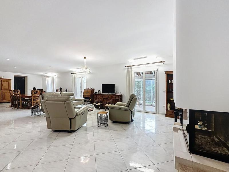 Villa - 187 m² - 5 pièces